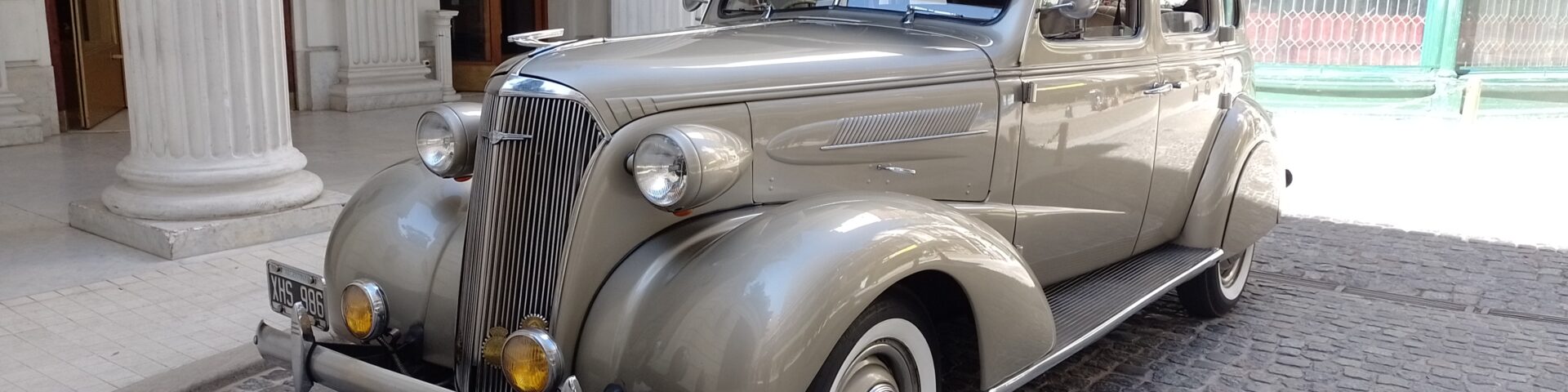 Golden Car - Portada