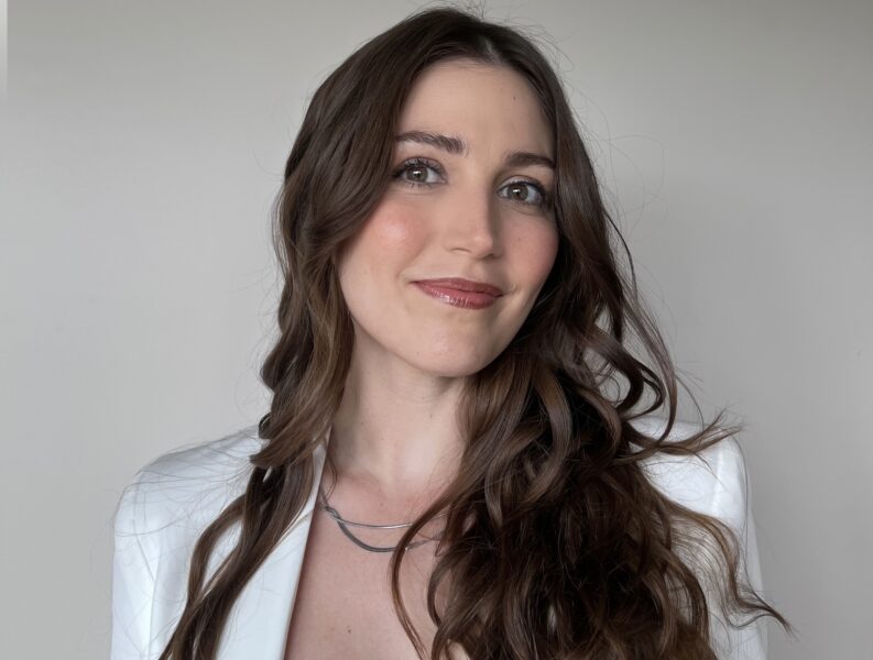 Contacto espacio - Imagen principal