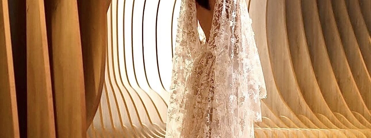 Claudia Oyhandy Alta Costura - Portada