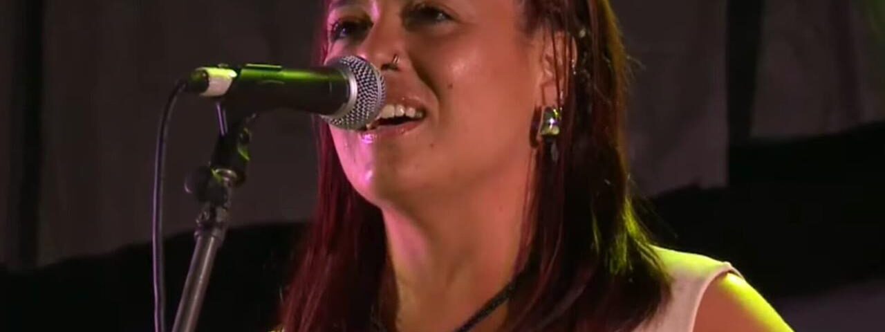 Carla Chavez - Portada