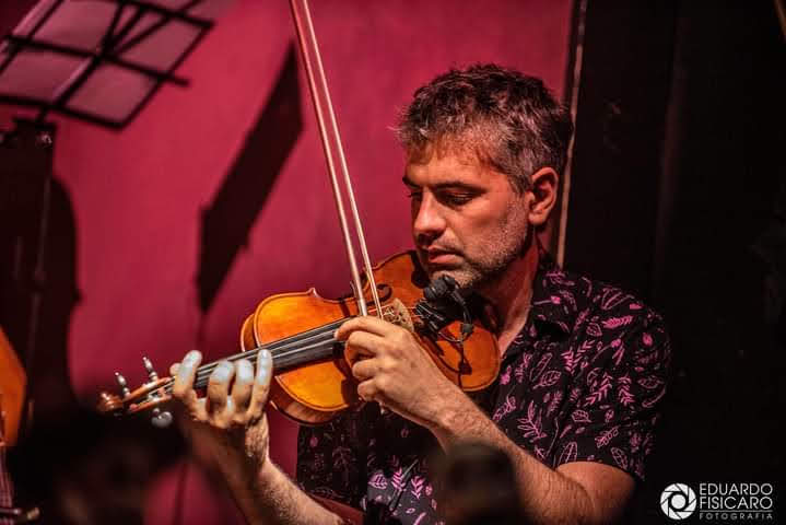 Julian Laquidara - Portada