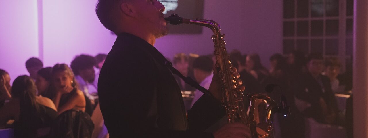 Saxofonista Daniel - Portada