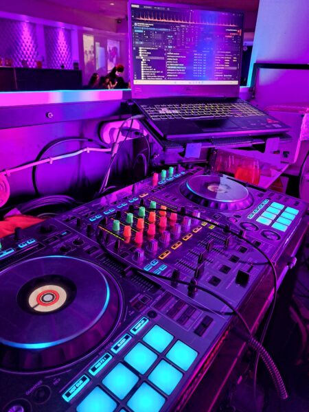Hunterdj - Imagen principal