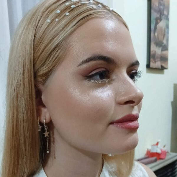 Queen Make and Hair - Imagen principal