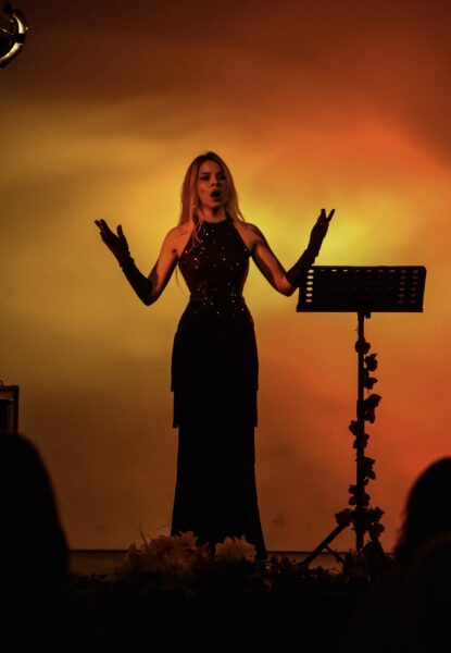 MARTHINA - Imagen principal