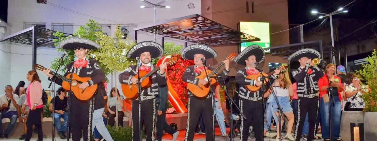Mariachis de América Tucumán - Portada