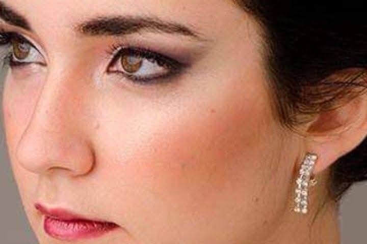 Rosanadecariamaquilladora - Portada